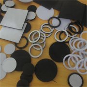 能够承受一定的拉伸、弯曲等力度