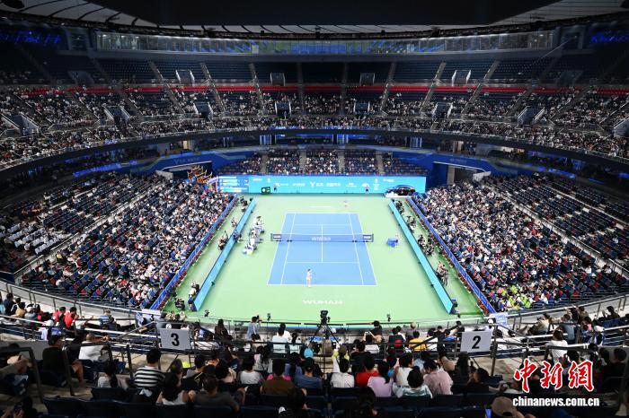 2025武汉网球公开赛开幕 中国选手亮相赛场