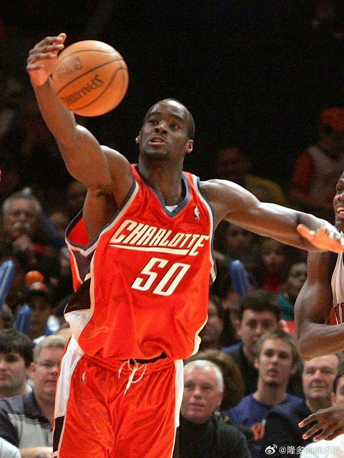 山猫队2004年建队策略揭秘：扩张选秀与新秀签打