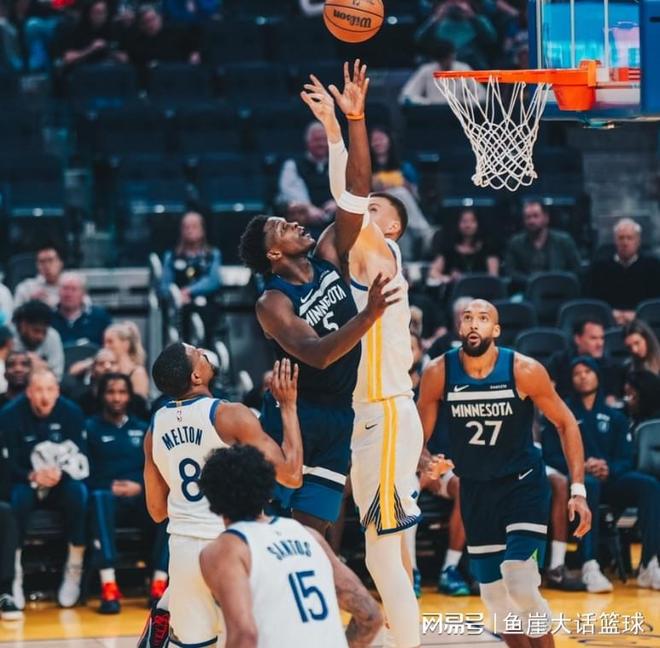 火箭力克鹈鹕反超湖人登西部第三 猛龙逆转太阳