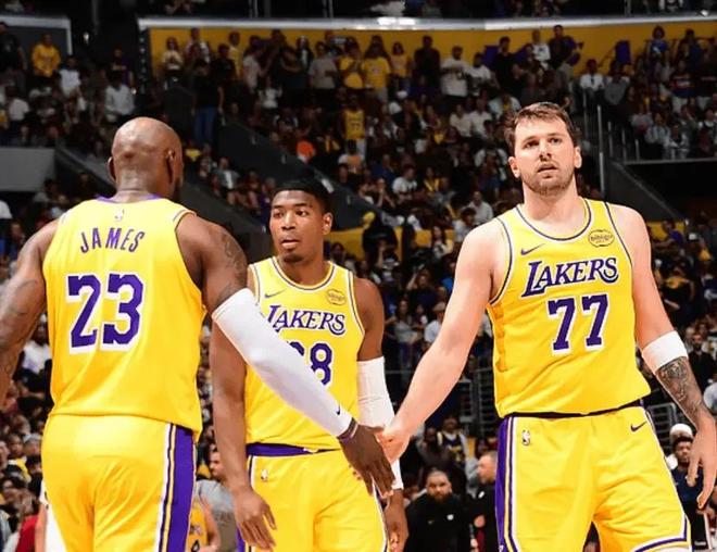 掘金力克爵士逼近湖人西部第三席位